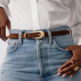 Modern Saddle Belt in Warm Truffle
