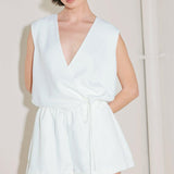SUMMER ICON MODE WOVEN TOP