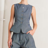 CONFIDENTLY COOL TAILORED WOVEN SHORT