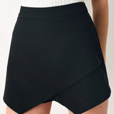 UPTOWN FLIRT WOVEN SKORT