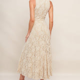 ELEGANT FLORAL STRETCH LACE MIDI DRESS