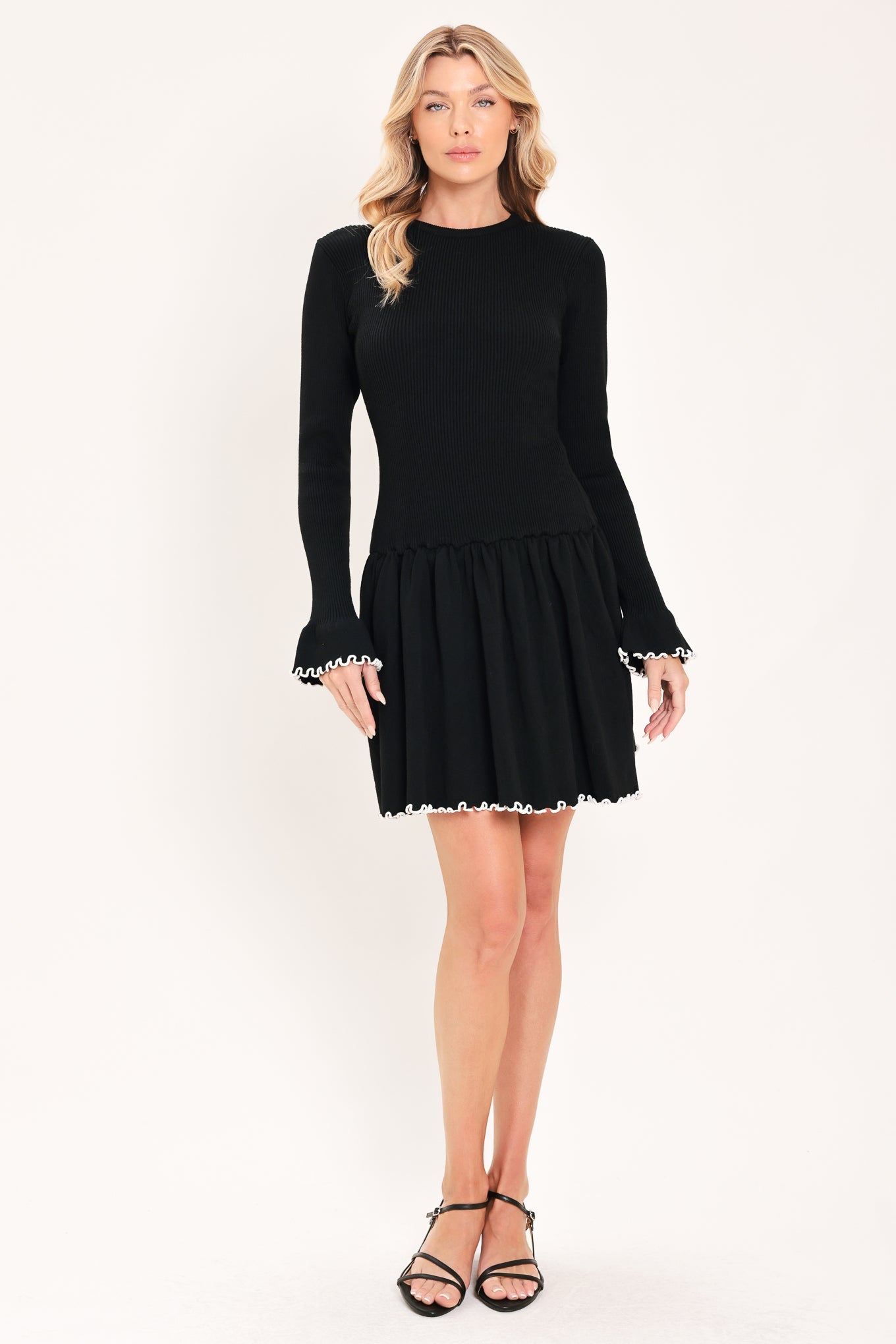 Flying Tomato Noir Trim Sweetheart Sweater Mini Dress in black/white