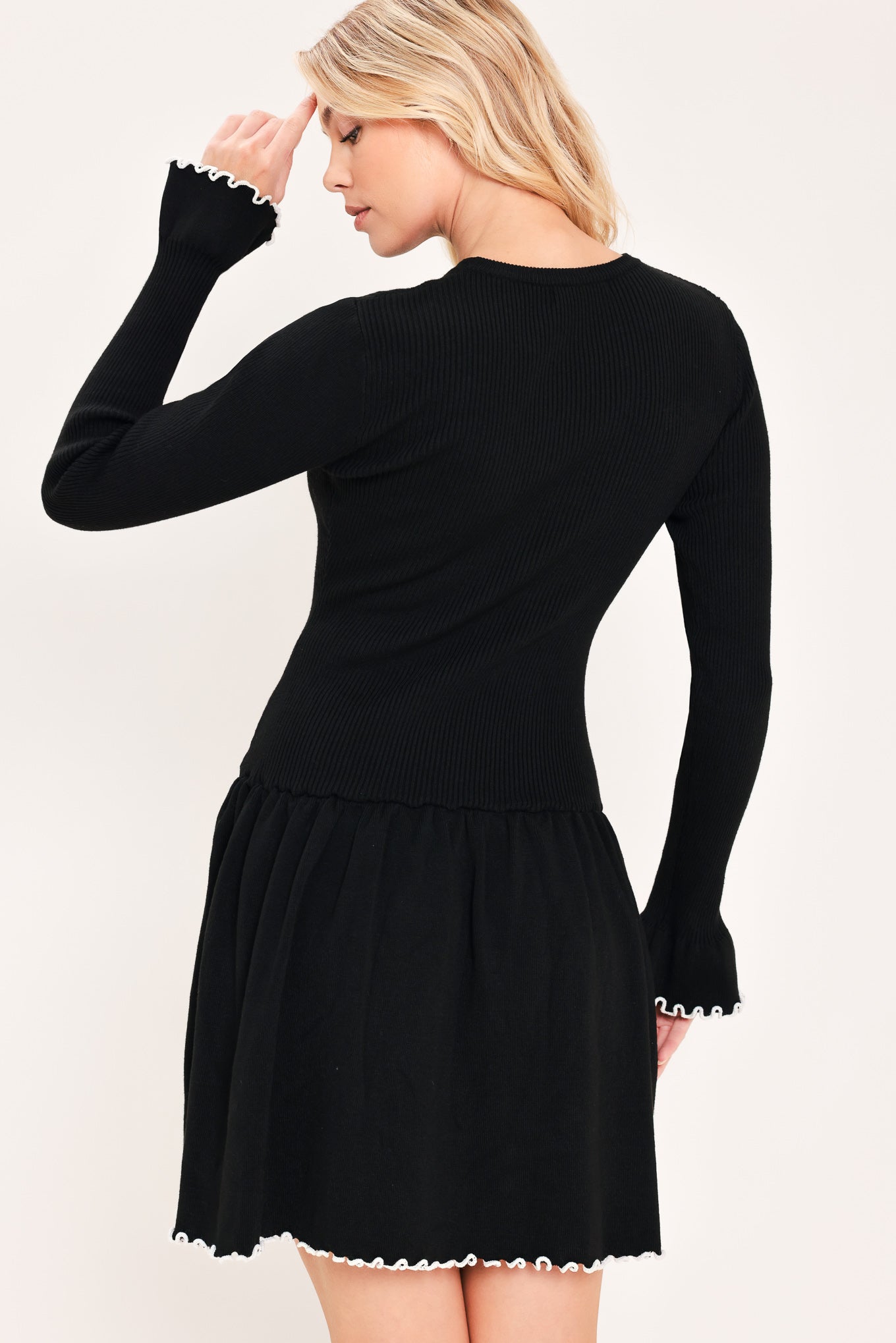 Flying Tomato Noir Trim Sweetheart Sweater Mini Dress in black/white