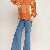 OUTING LIGHT WOVEN TOP
