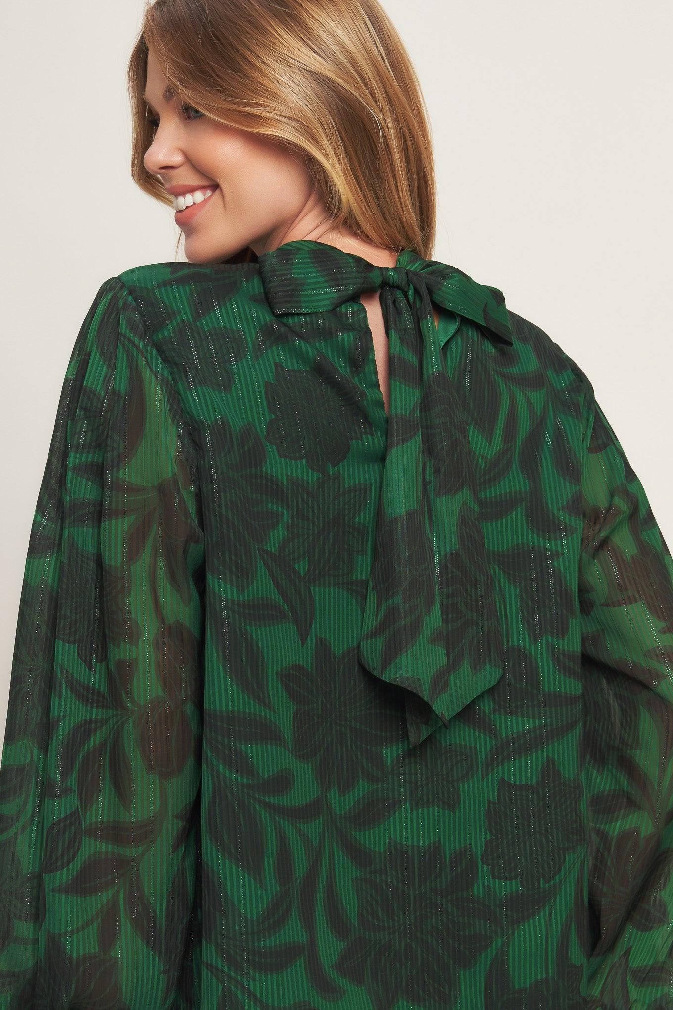 Flying Tomato Noir Leaf Green Woven Top in green/black