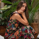 Fleur de Saison jacquard skirt set, seated side view