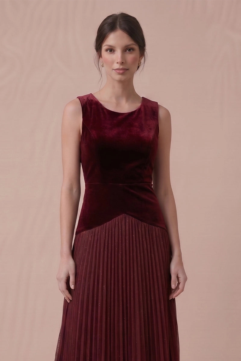 Sleeveless velvet bodice and curved waist detail of the Merlot Starlight dress