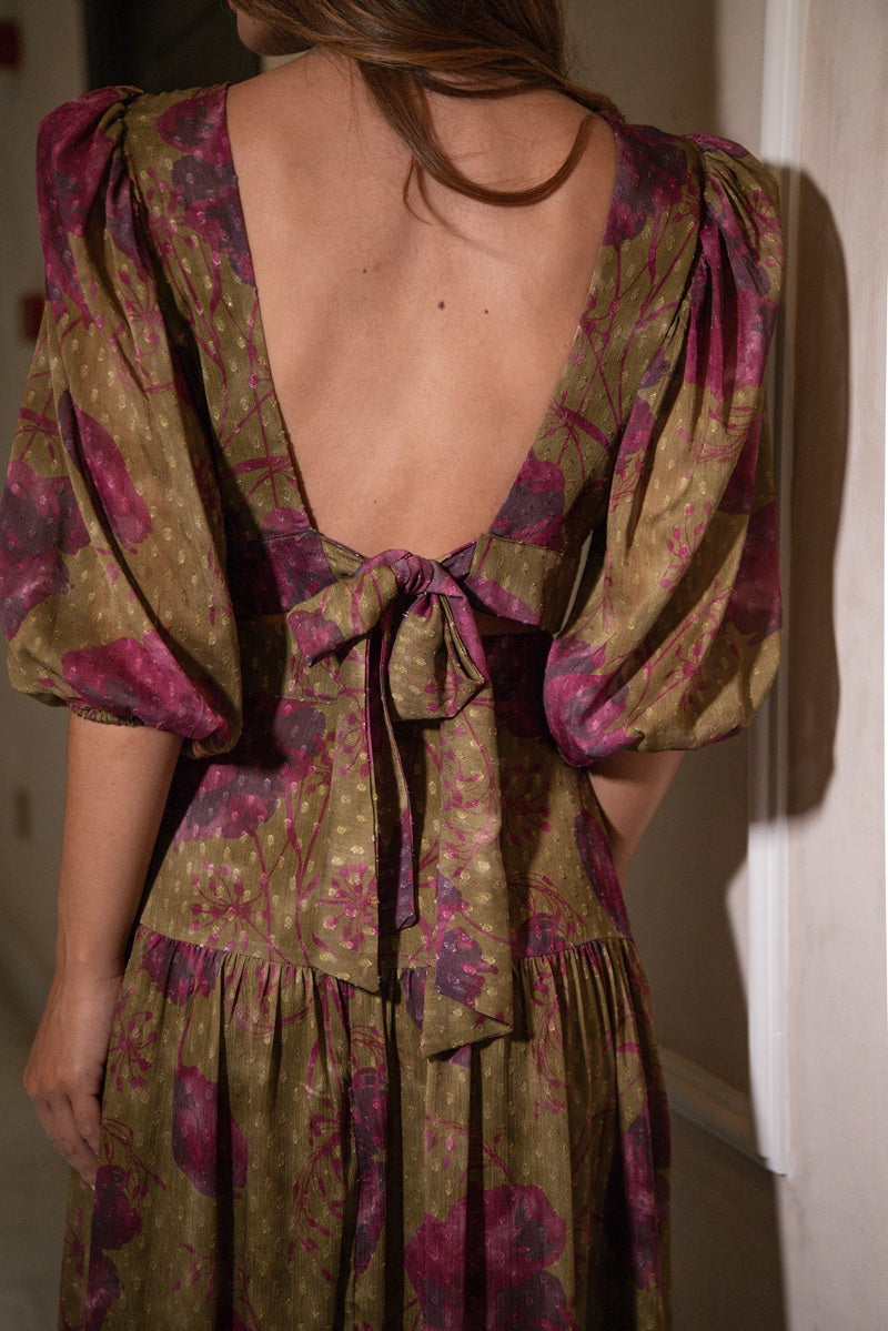 Open back and fabric bow detail of the Olive Roseraie top